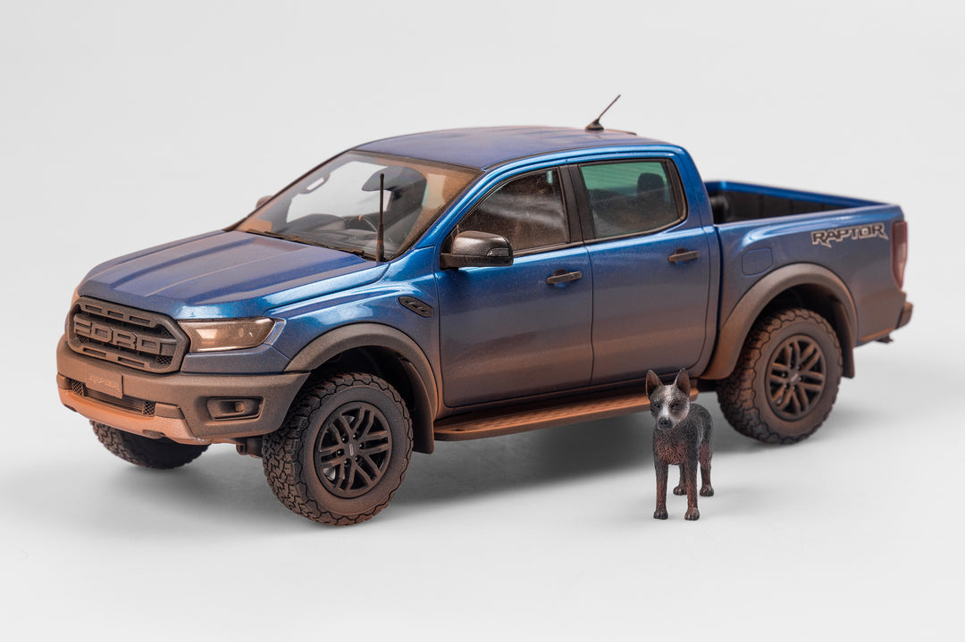 Now In Stock: 1:18 Ford Ranger Raptor Velocity Blue Dirty Version With Dog.